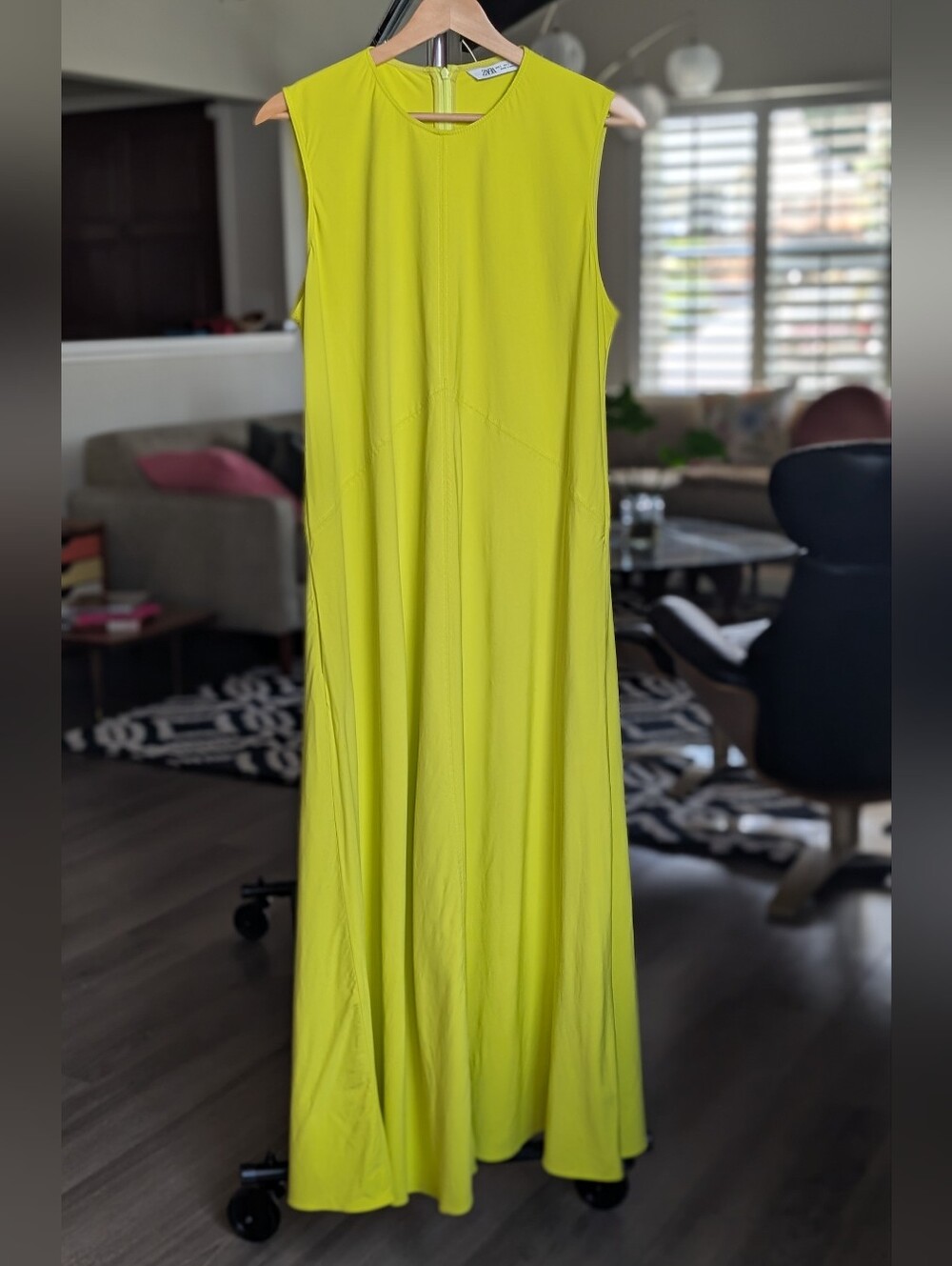 Zara Sleeveless Chartreuse Green Maxi Dress Size Large - Excellent Condition